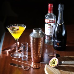Набор барных аксессуаров Bar Craft (шейкер из нержавеющей стали с крышкой из древесины акации, 450 м. Kitchen Craft